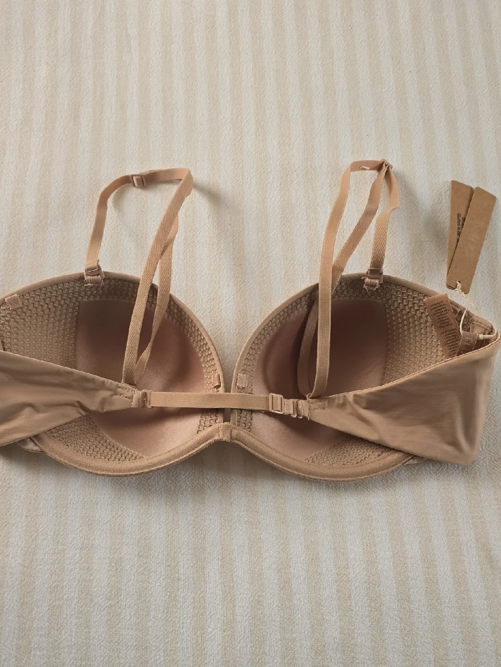 SKIMS Multi-way Bra Size:36D Clay - Picture 3 of 6